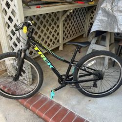 Trek Precaliber 24 8-speed Suspension Bike