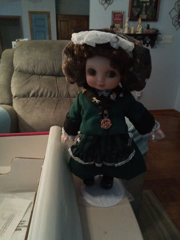 Autographed Marie Osmond Haunted Mansion Doll