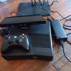 Xbox 360 Slim With One Controller One Game 