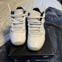 Jordan 11 Legend Blues Low