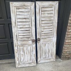 Artwork. Canvas. Doors