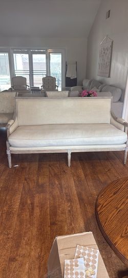 French country love seat couch