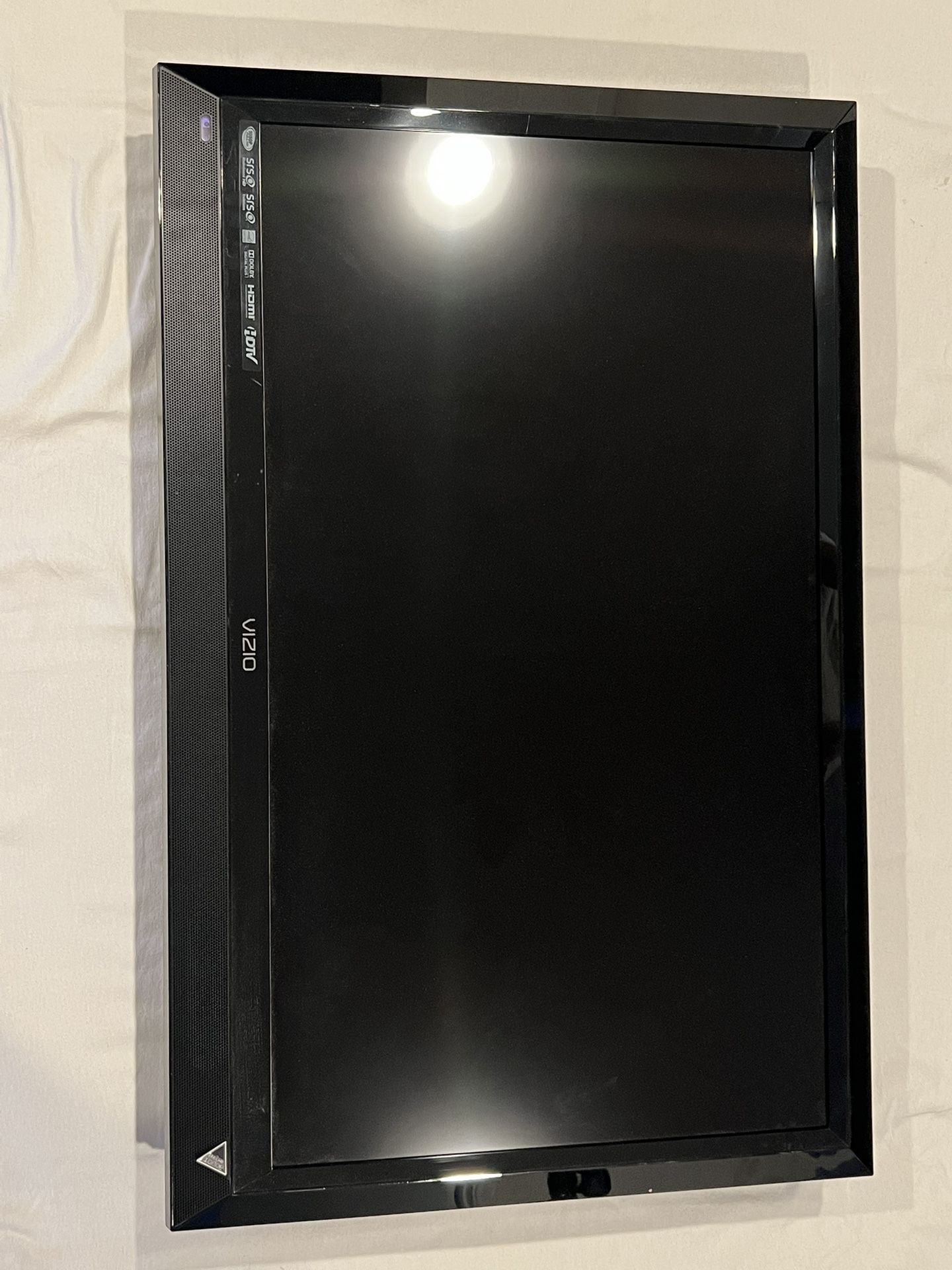 Insignia NS-46L240A13 46"LED TV