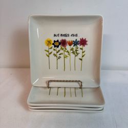 1- Rae Dunn Best Mother Ever Appetizer Plates
