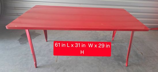 Red Metal Table w/ 4 Chairs