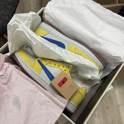 Travis Scott x Air Jordan 1 Low "Canary" size 9.5