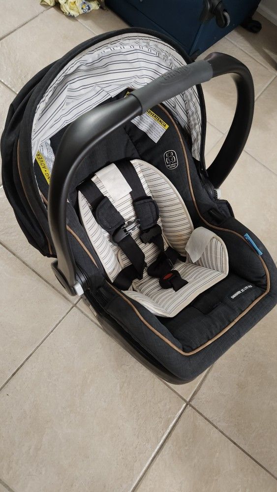 Graco Car seat