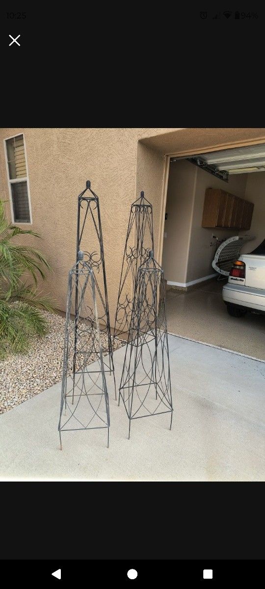 Topiary Plant Holder
