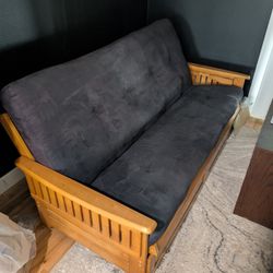 Futon w/ Drawers