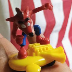 Crash Bandicoot Hardees Pull Back Racer Video Game Action Figure Vintage 2001