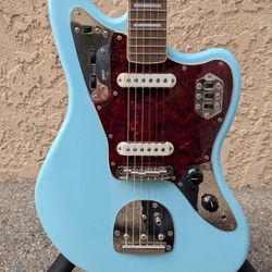 Fender Squier Classic Vibe '70s Jaguar Limited-Edition Electric Guitar Daphne Blue