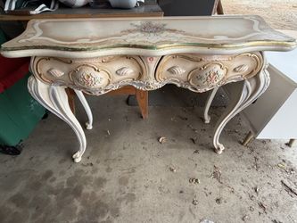 Princess drawer with mirror