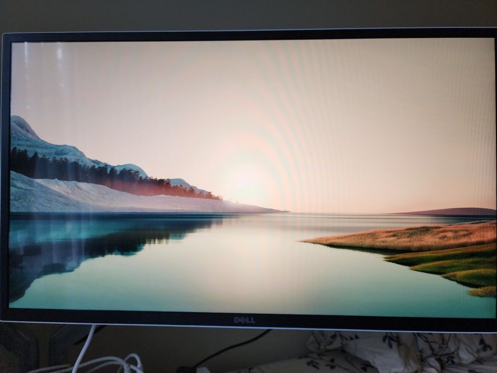32" Dell Monitor 