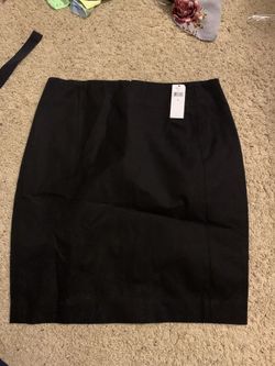 Banana Republic size 4 black pencil skirt