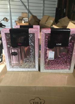 Gift sets de tease and love incluye perfume y crema perfecto para regalo precio firme 25 dollares cada uno victoria secret