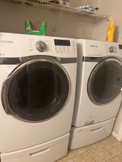 Washer and dryer with stand $500