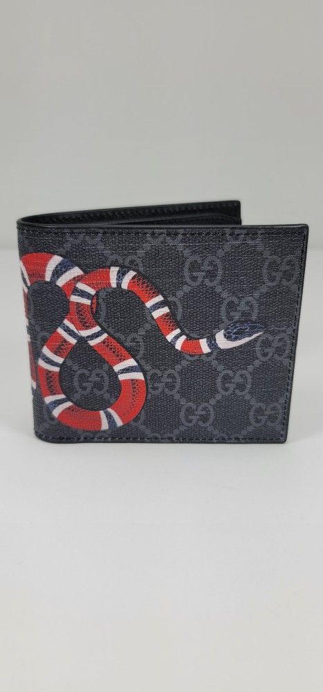 GUCCI BRAND NEW KINGSNAKE PRINT GG SUPREME WALLET