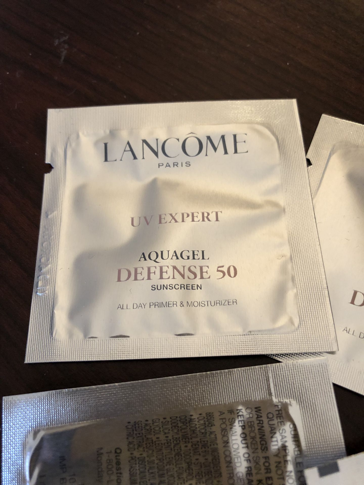 Lancome UV Expert Aquagel Defense 50