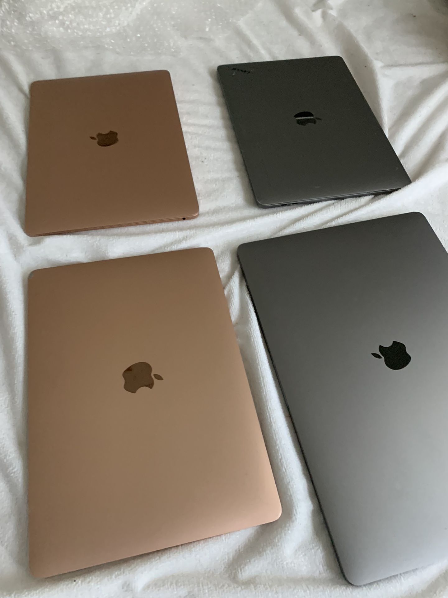 (4) MacBook Pro & Air 2017-2020 $2100