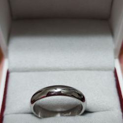 Platinum Wedding Band 