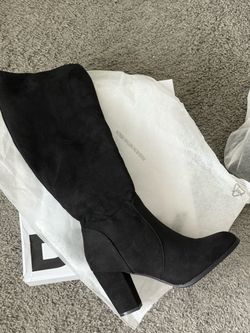 Black suede boot