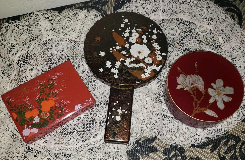 X3 VINTAGE JAPANESE LACQUERED KLEENEX TISSUE STORAGE MAKEUP JEWELRY BOX AWASE-KAGAMI NESTED HAND DOUBLE MIRRO