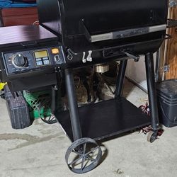 Oklahoma Joe Pellet Smoker