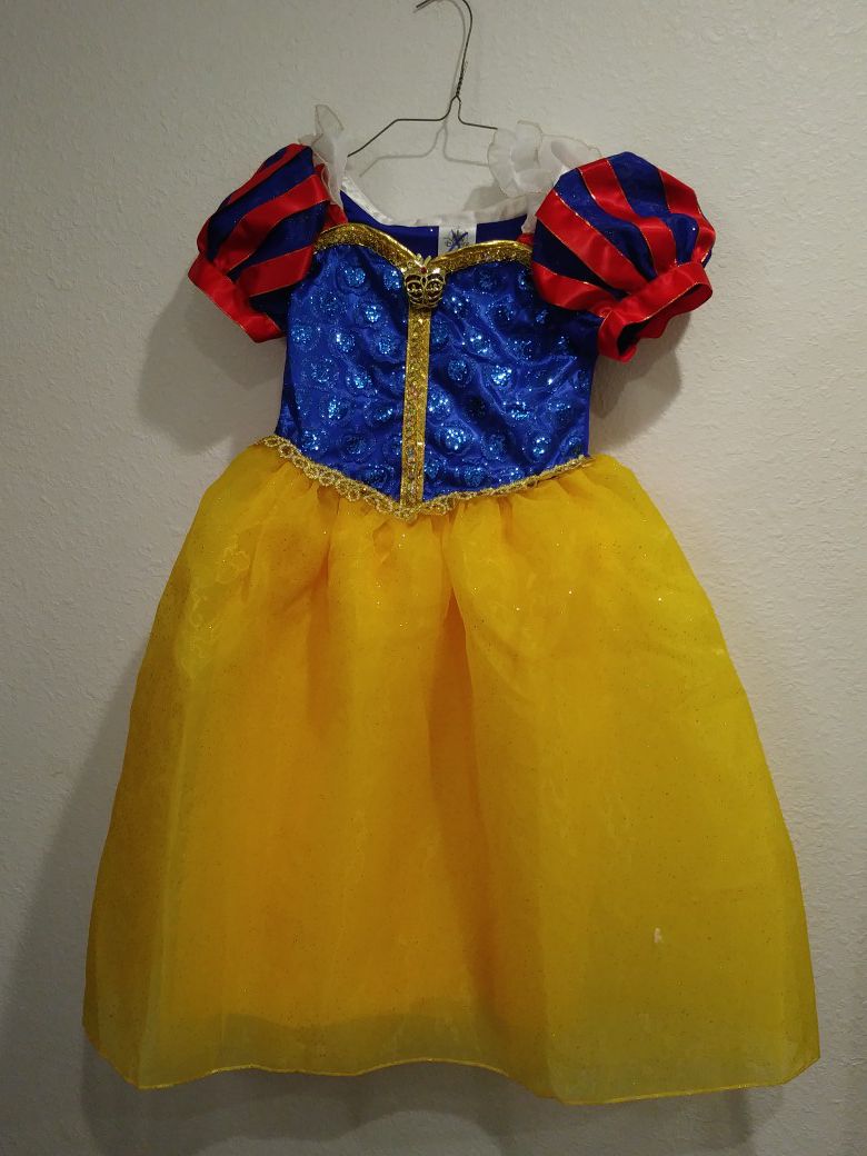 Snow White Dress Size 5/6