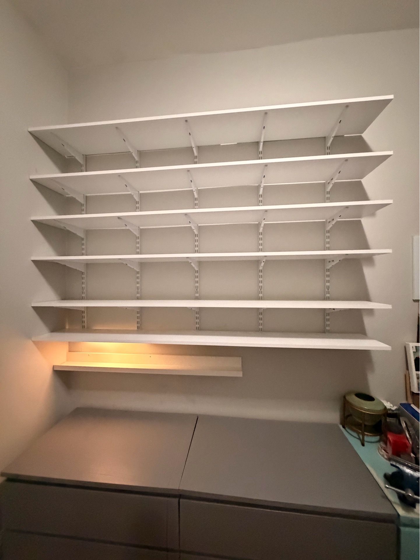 Wall shelves for shoes/handbags/closet/storage