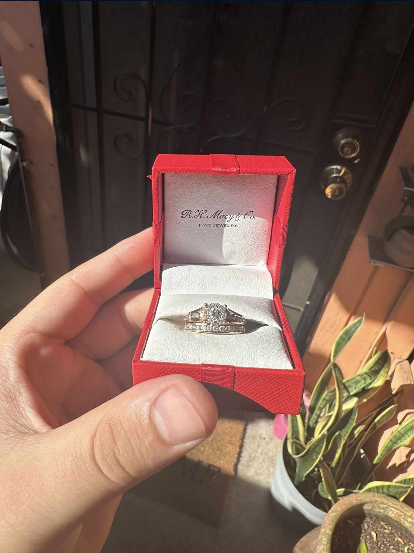 womens wedding ring sets diamond pre owned. Size 7