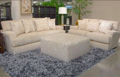 Lamar Cushioned Sofa - Jackson Furniture