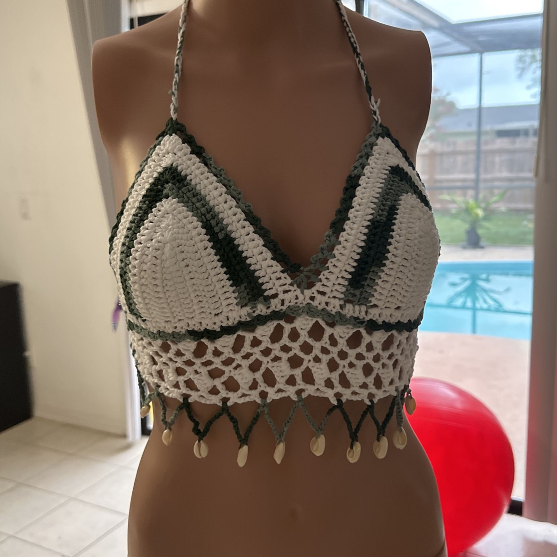 Crochet Crop Top With Beautiful Sequence Of Shells
