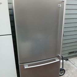 LG, Refrigerator Bottom Freezer,