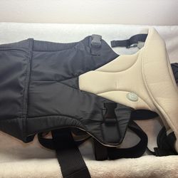 Grab the Dreambaby Travel Together 3-in-1 Baby Carrier for just $10!