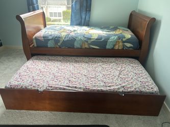 Cherry-finished sleigh-style daybed with trundl - Trundle Bed- Twin Bed Wooden Bed With Pull Out Trundle