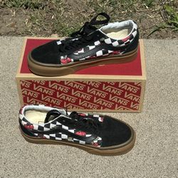 Old Skool Cherry Checker Vans (rare/hard To Find Shoes)