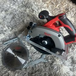 Milwaukee M18 Circular Saw