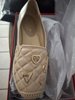 Brand New Guess Gfunlatch3 Slip On