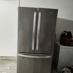 Whirlpool Fench Door Refrigerator Icemaker