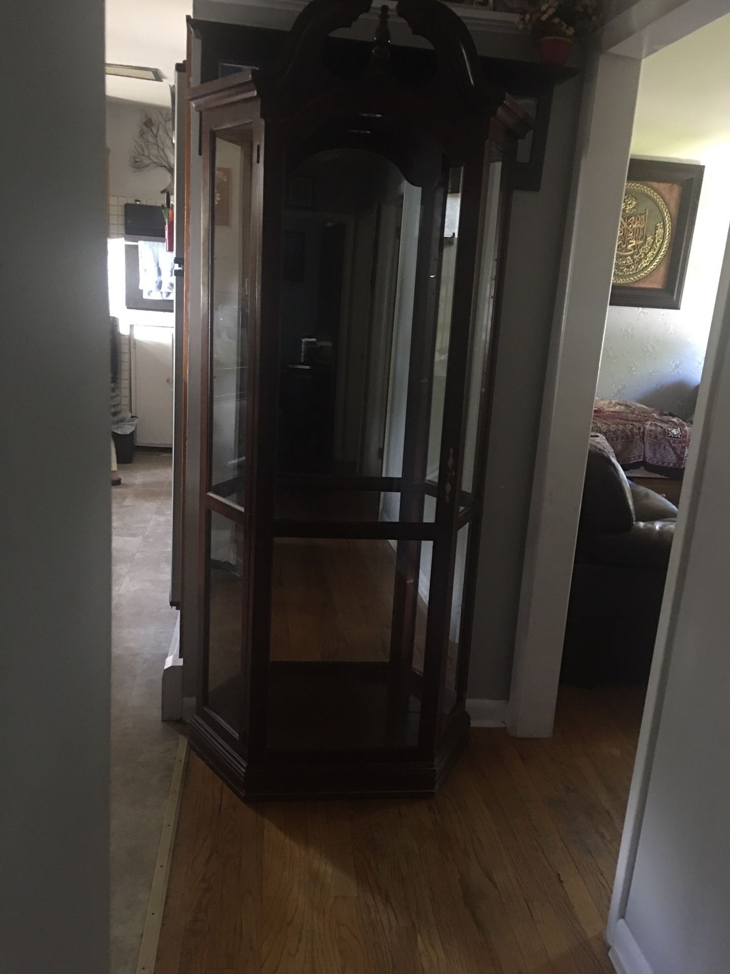END CURIO CABINET CHERRY WOOD COLOR