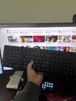 Corsair Black Keyboard - K60 Rgb Pro