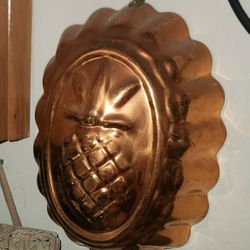 VINTAGE COPPER PINEAPPLE JELLO MOLD HANGING WALL DECOR