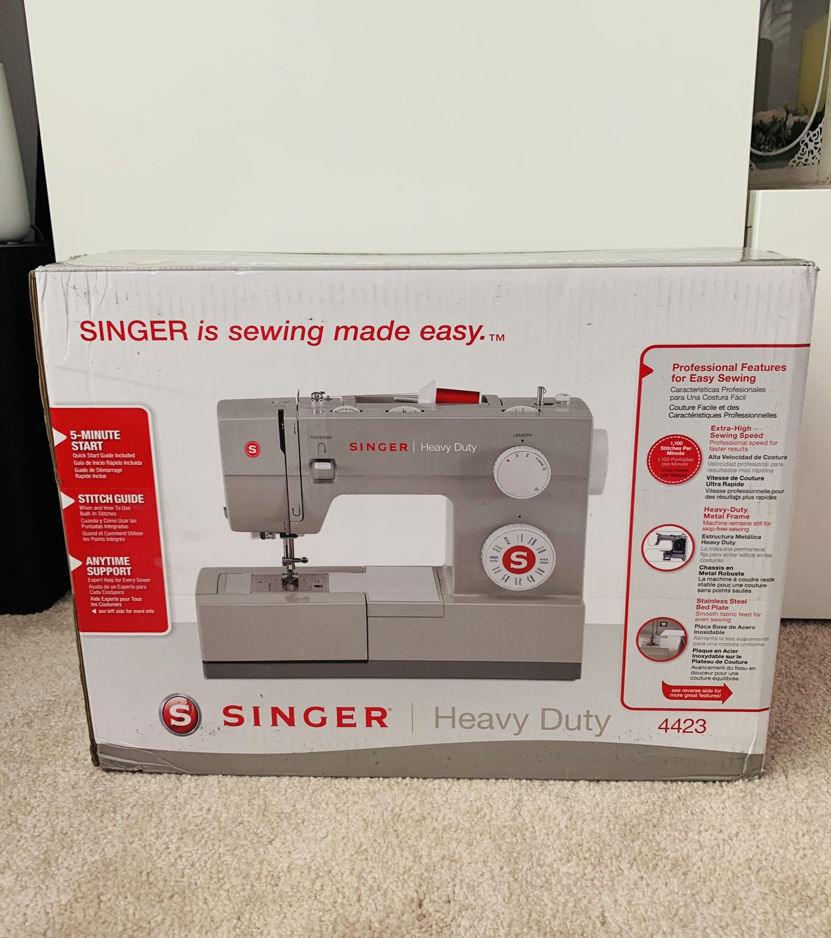 New Unopened Singer 4423 Sewing Machine!