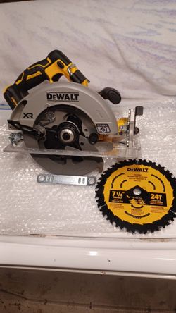 20-Volt MAX 7-1/4 in. Cordless Circular Saw (Tool Only)