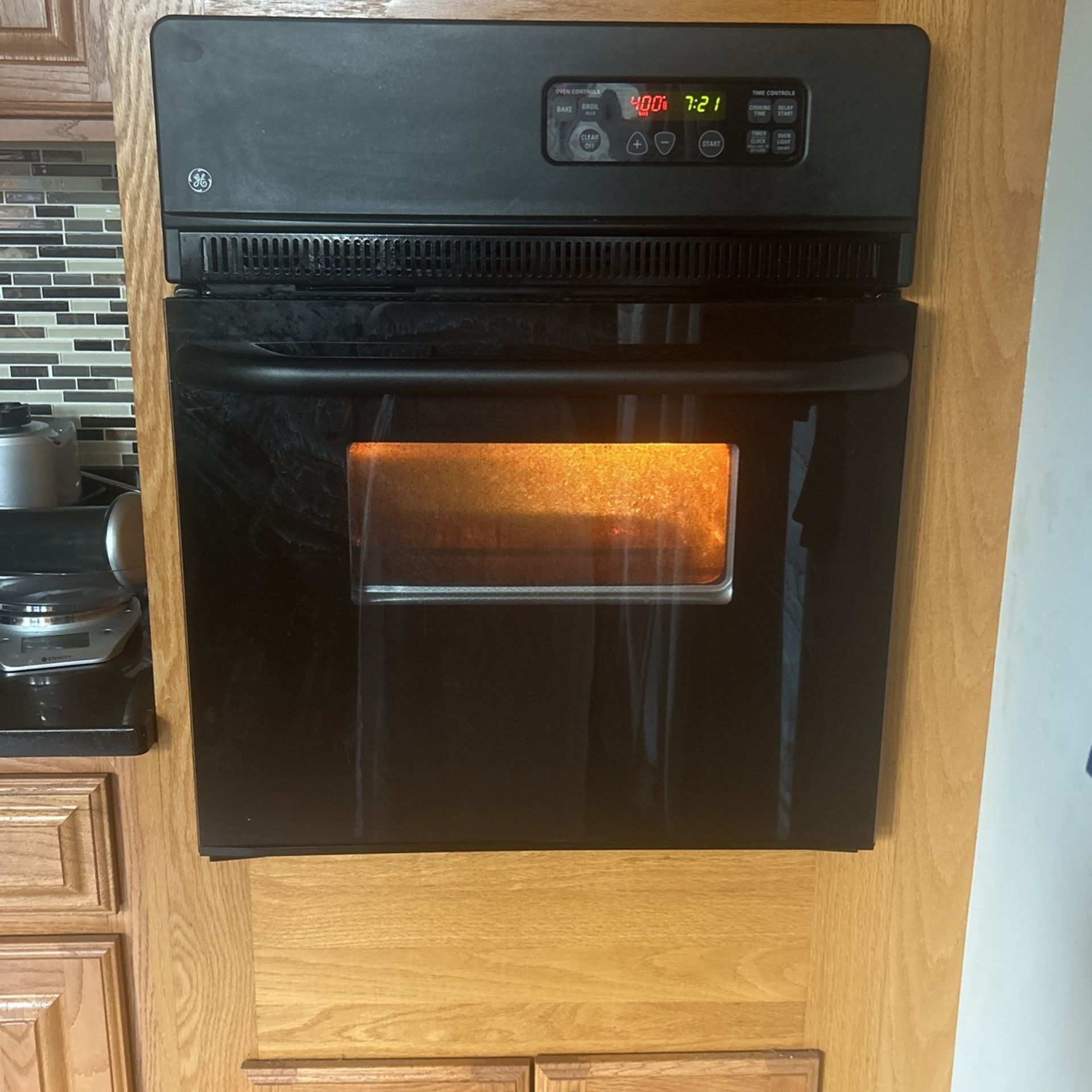 30 Inch GE Wall Oven 