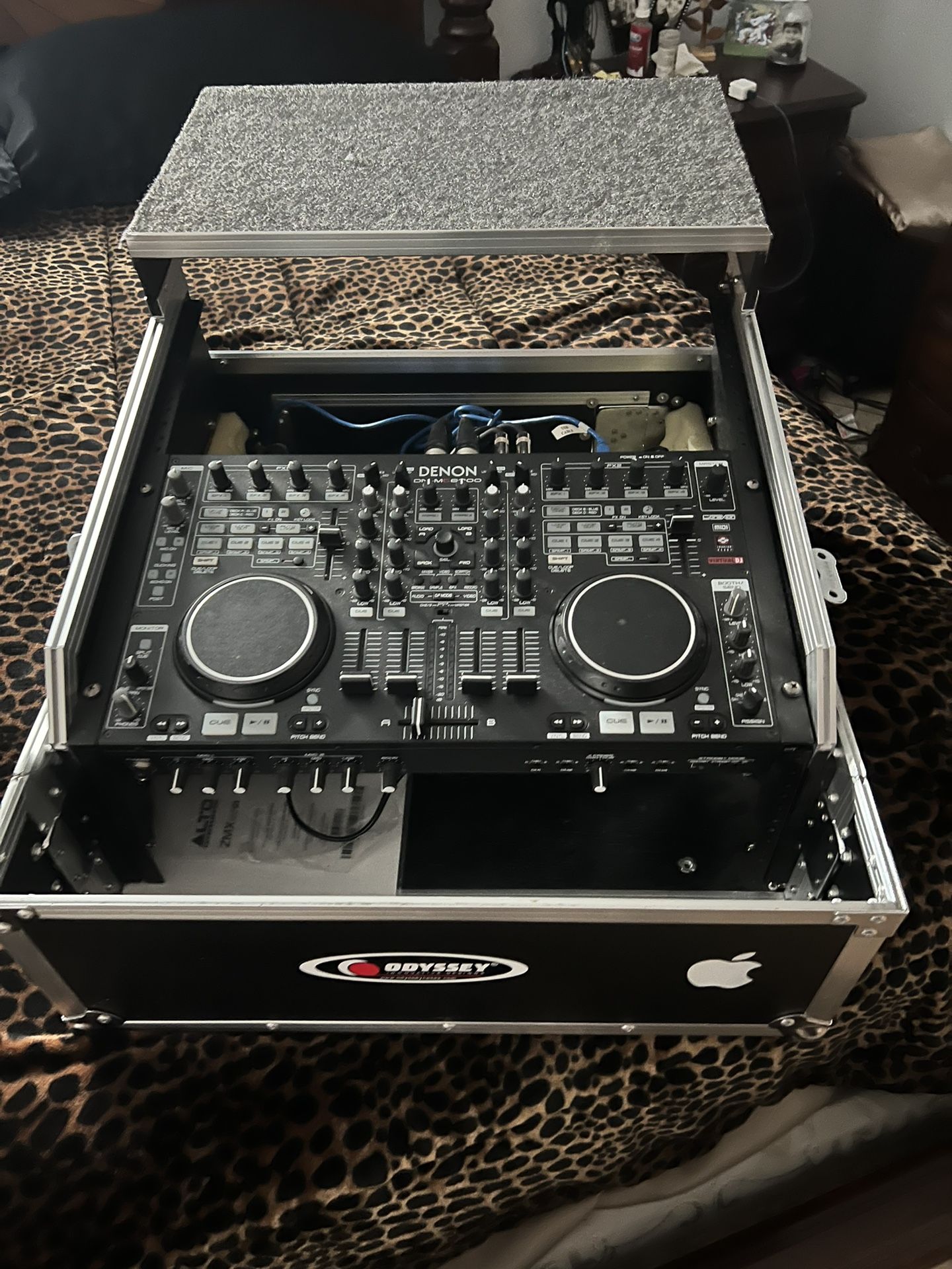 Dj Set Up