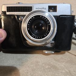 Minolta Minoltina P 35mm Compact Film Camera 