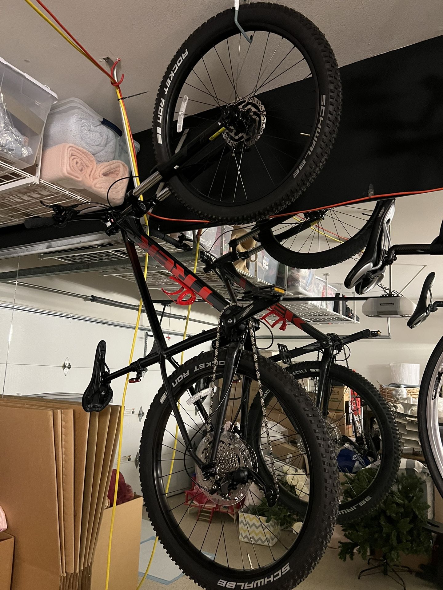 Like New Men’s Trek Mountain Bike.