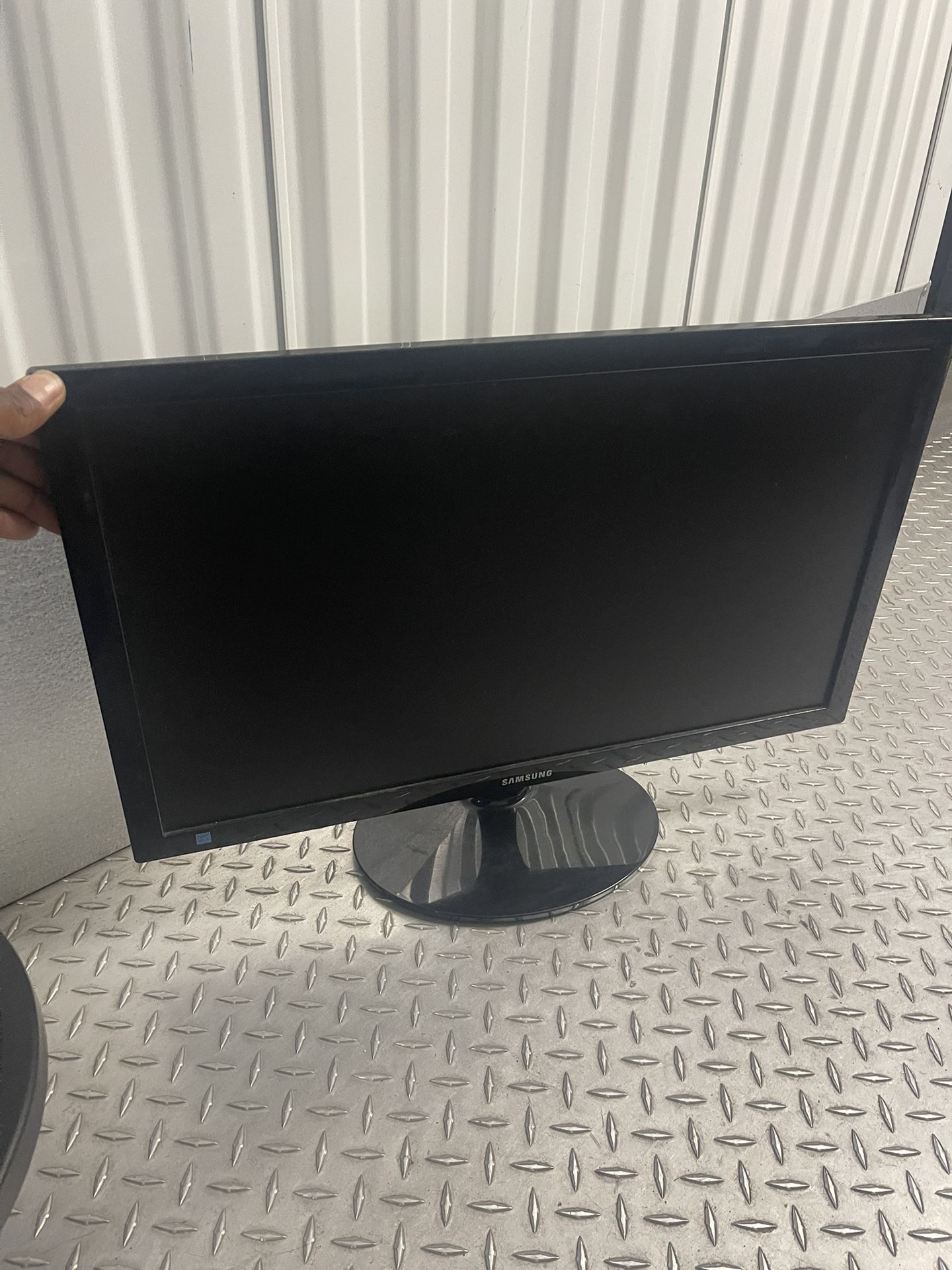 24” Monitor