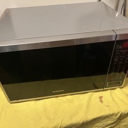 Samsung HOUSEHOLD MICROWAVE OVEN MODEL MS14K6000AS